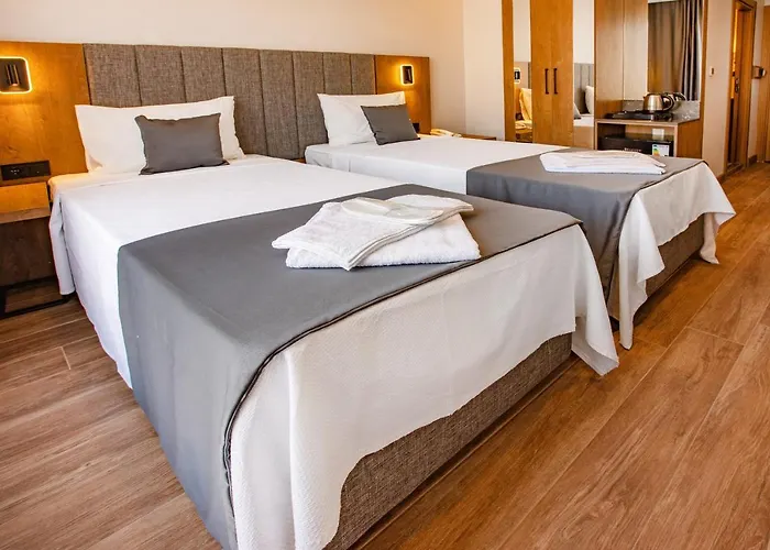 Grand Business Hotel